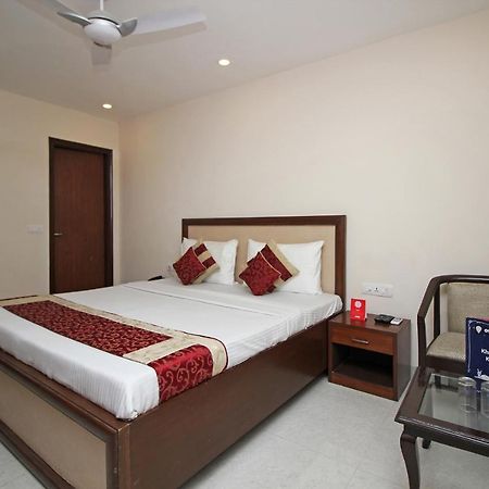 Oyo Hotel Blu Pebbles Near Delhi Airport Ню Делхи Екстериор снимка