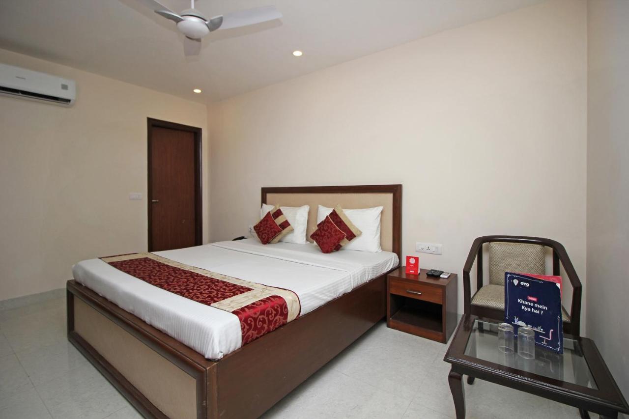 Oyo Hotel Blu Pebbles Near Delhi Airport Ню Делхи Екстериор снимка