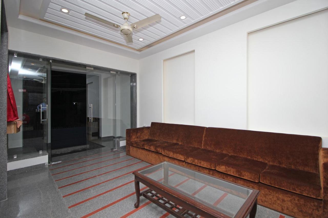 Oyo Hotel Blu Pebbles Near Delhi Airport Ню Делхи Екстериор снимка