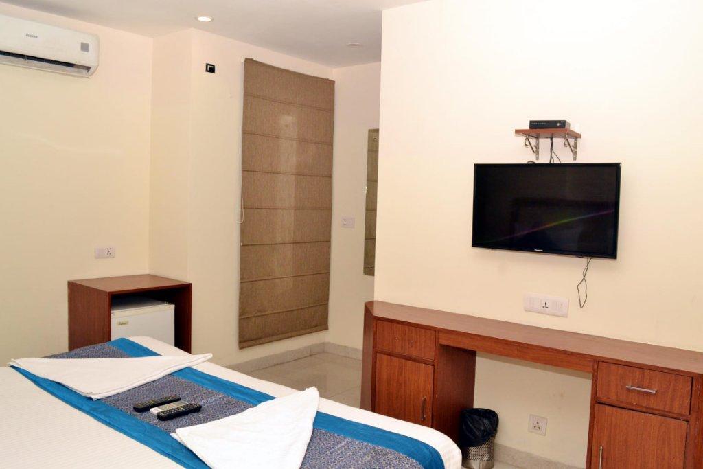 Oyo Hotel Blu Pebbles Near Delhi Airport Ню Делхи Екстериор снимка